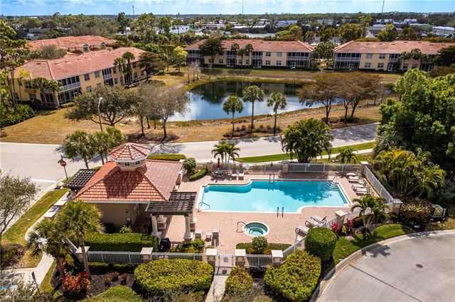 5550 Berkshire DR 202, Fort Myers, FL 33912