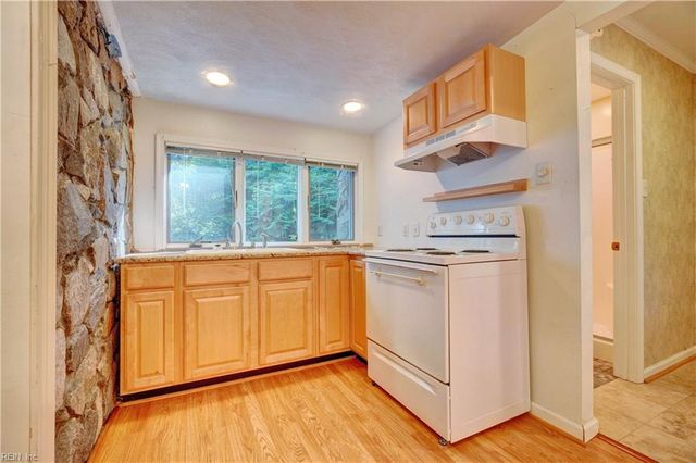 4305 Manchester RD, Portsmouth, VA 23703