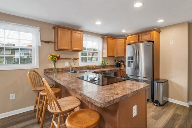 7 Bitirnas Street, Nashua, NH 03064