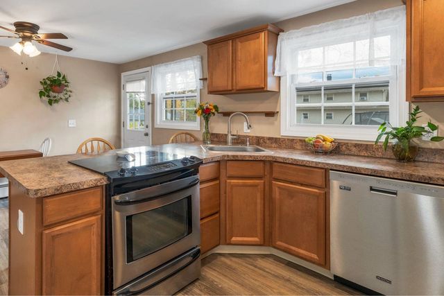 7 Bitirnas Street, Nashua, NH 03064