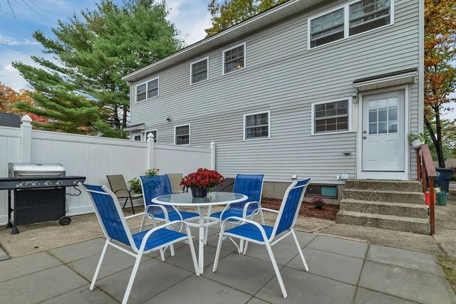 7 Bitirnas Street, Nashua, NH 03064