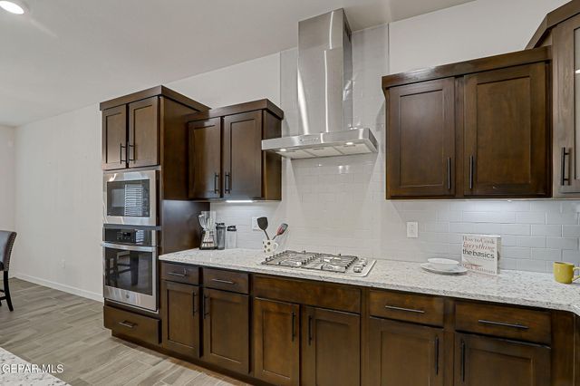 3609 BOB SNEAD Drive, El Paso, TX 79938