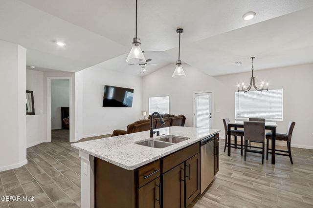 3609 BOB SNEAD Drive, El Paso, TX 79938