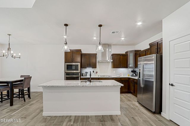 3609 BOB SNEAD Drive, El Paso, TX 79938