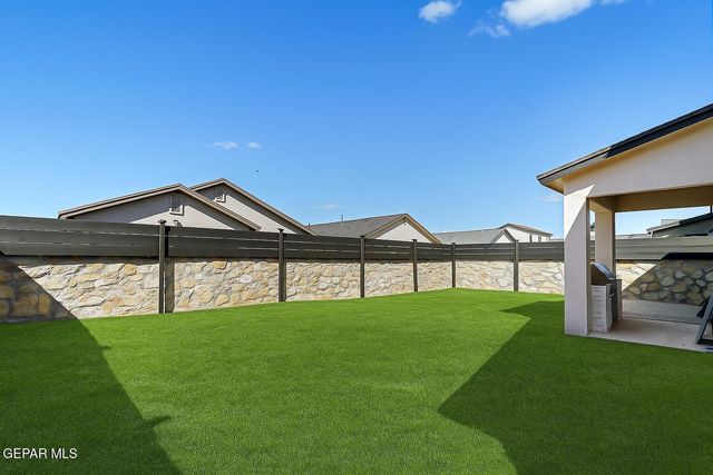 3609 BOB SNEAD Drive, El Paso, TX 79938