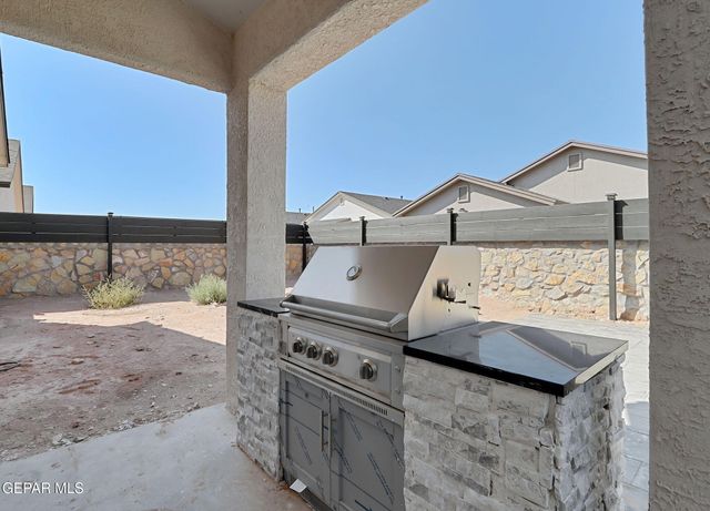 3609 BOB SNEAD Drive, El Paso, TX 79938