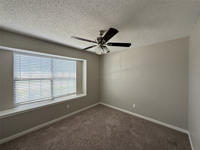 10259 Sand Springs Avenue, Dallas, TX 75227