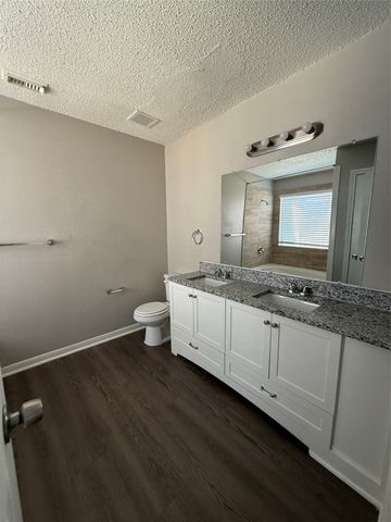 10259 Sand Springs Avenue, Dallas, TX 75227