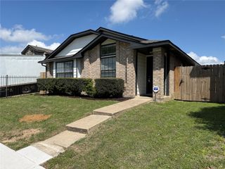 10259 Sand Springs Avenue, Dallas, TX 75227