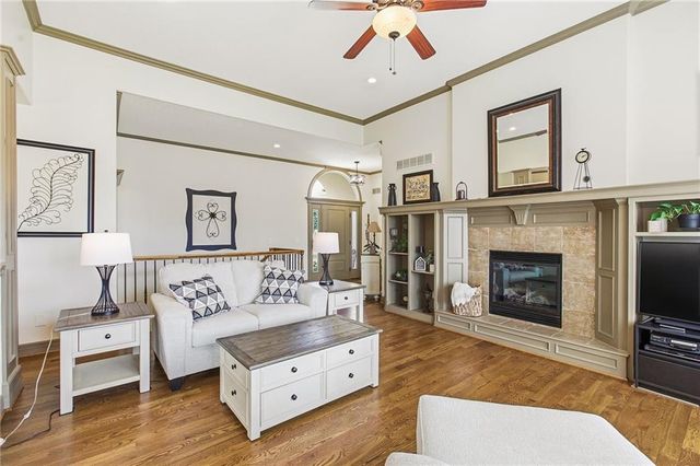 20801 E 37th Terrace Court S, Independence, MO 64057