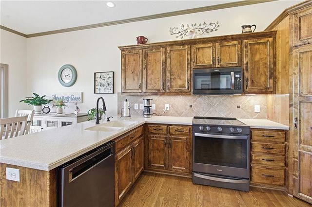 20801 E 37th Terrace Court S, Independence, MO 64057