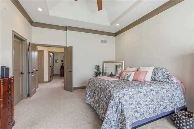 20801 E 37th Terrace Court S, Independence, MO 64057