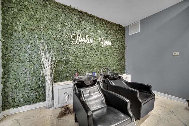 8546 S Stony Island Avenue, Chicago, IL 60617