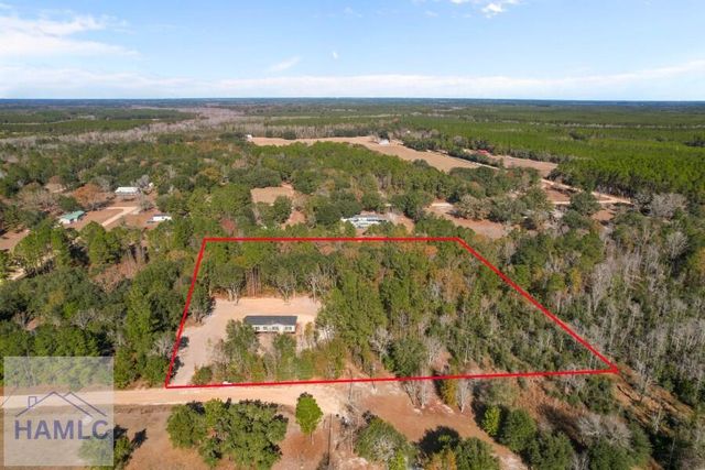 193 Hugh Gordon SE, Ludowici, GA 31316