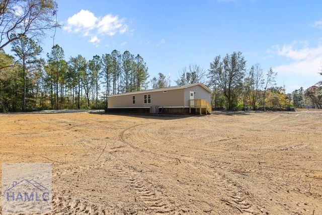 193 Hugh Gordon SE, Ludowici, GA 31316