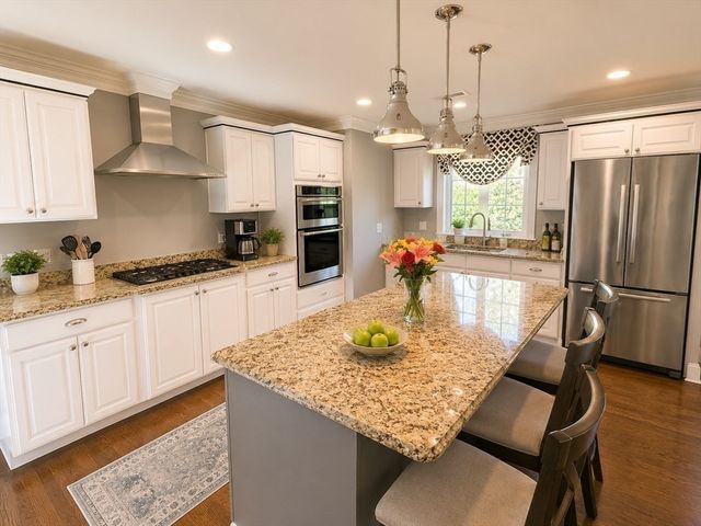 122 Marrett Rd, Lexington, MA 02421