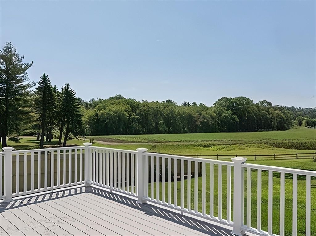 122 Marrett Rd, Lexington, MA 02421
