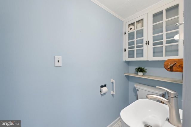 65 WASHINGTON ST, Rocky Hill, NJ 08553