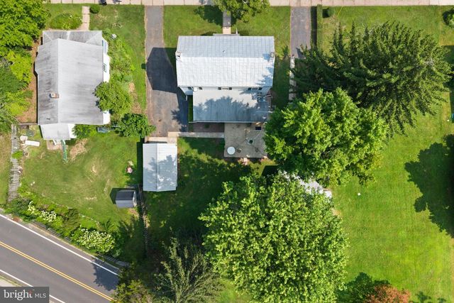 65 WASHINGTON ST, Rocky Hill, NJ 08553
