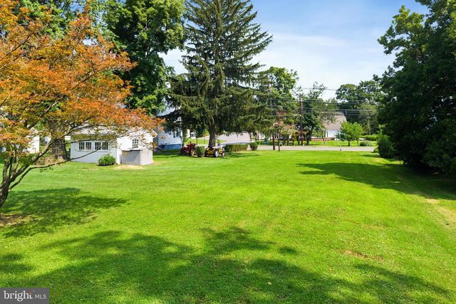 65 WASHINGTON ST, Rocky Hill, NJ 08553