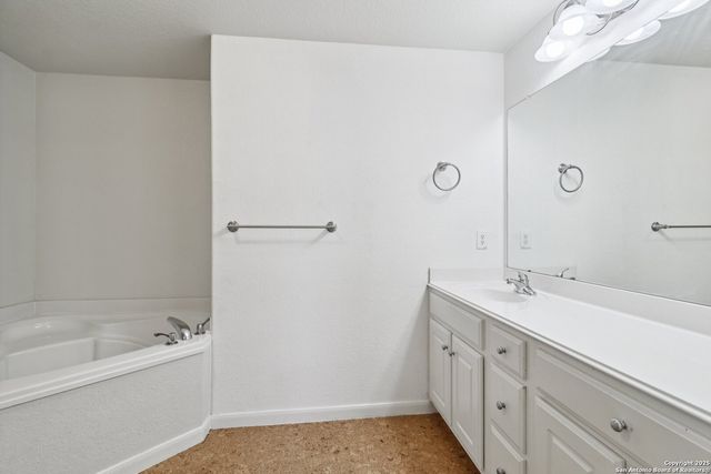 5842 Blonde Canyon, San Antonio, TX 78252