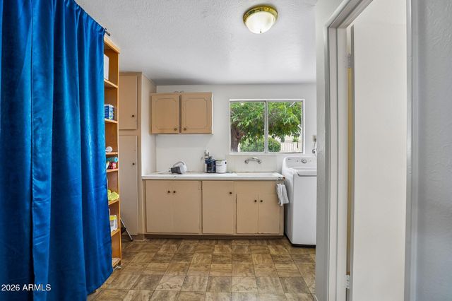 1114 E 9TH Place, Casa Grande, AZ 85122