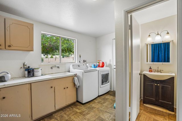 1114 E 9TH Place, Casa Grande, AZ 85122