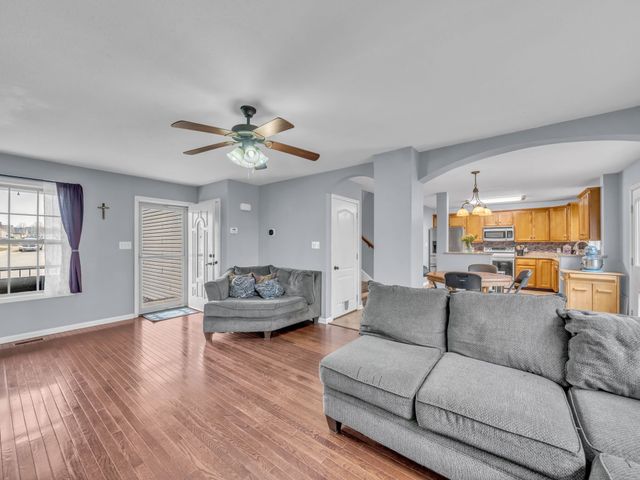 2720 Arthurs Ct, Clarksville, TN 37040