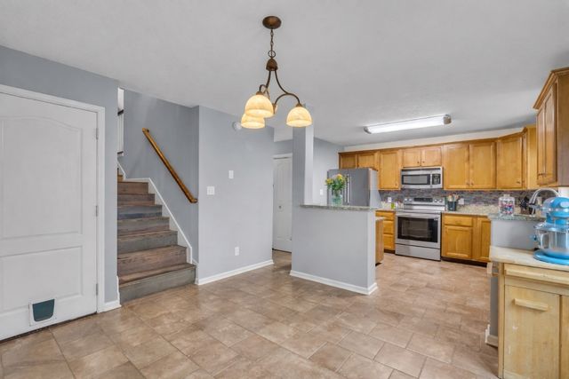 2720 Arthurs Ct, Clarksville, TN 37040