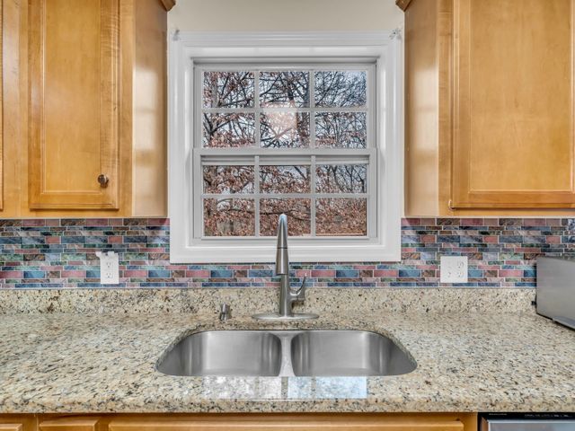 2720 Arthurs Ct, Clarksville, TN 37040