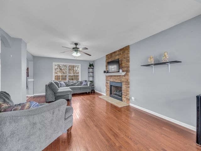 2720 Arthurs Ct, Clarksville, TN 37040