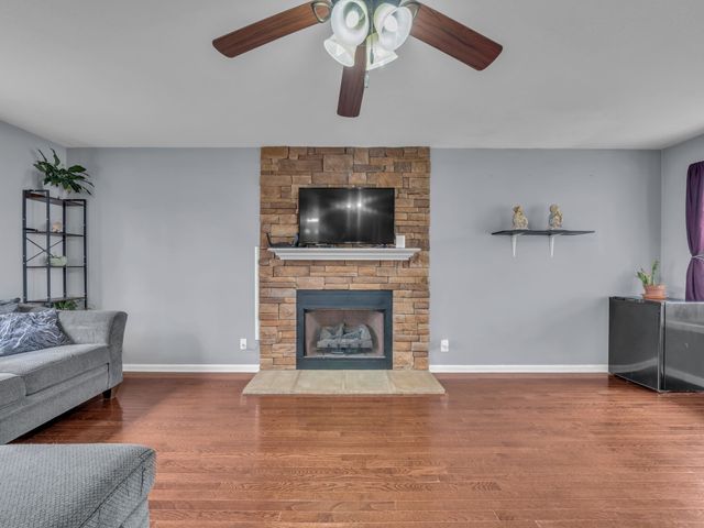 2720 Arthurs Ct, Clarksville, TN 37040