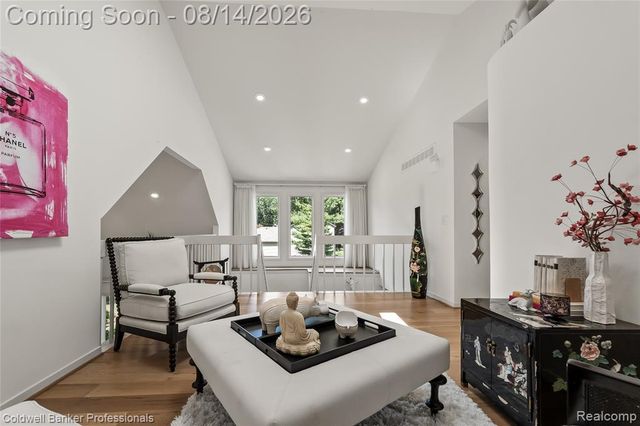 2385 Avondale Street, Sylvan Lake, MI 48320