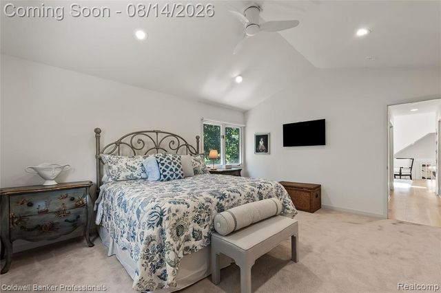 2385 Avondale Street, Sylvan Lake, MI 48320
