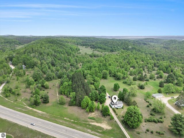 00 1A E Traverse Highway, Traverse City, MI 49684