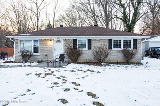 6510 Huff Ln, Louisville, KY 40216