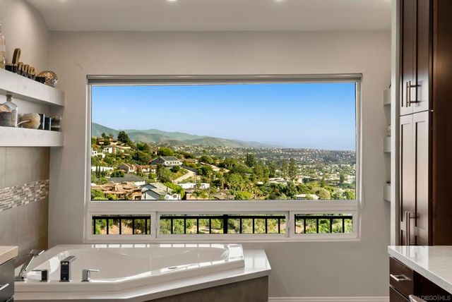 6387 Dwane Ave, San Diego, CA 92120