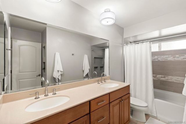 6387 Dwane Ave, San Diego, CA 92120