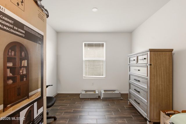 7774 S New Strike Way, Tucson, AZ 85747