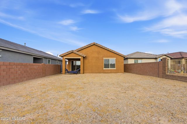 7774 S New Strike Way, Tucson, AZ 85747
