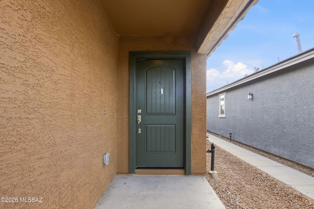 7774 S New Strike Way, Tucson, AZ 85747