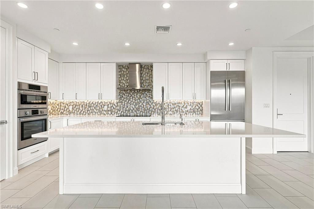 1115 Central AVE 448, NAPLES, FL 34102 — photo 3