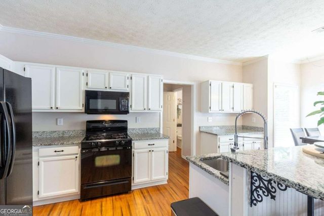 922 Heartwood Circle, Lawrenceville, GA 30043