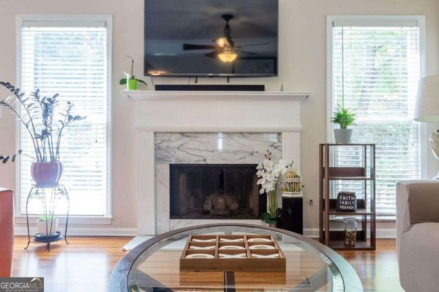 922 Heartwood Circle, Lawrenceville, GA 30043