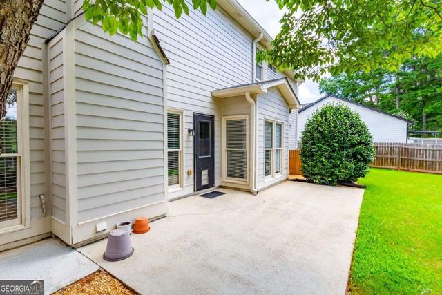 922 Heartwood Circle, Lawrenceville, GA 30043