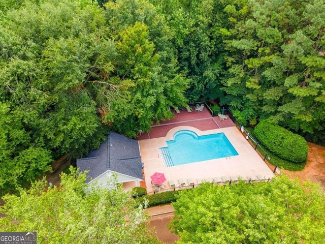 922 Heartwood Circle, Lawrenceville, GA 30043