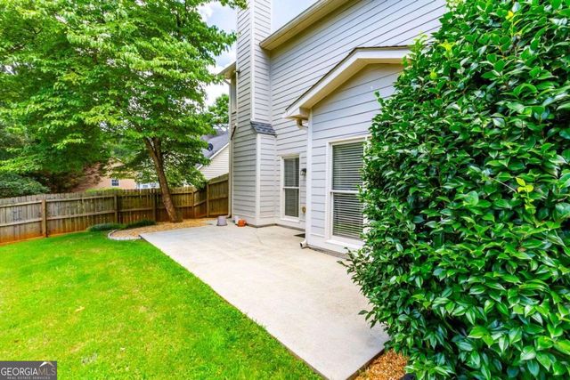 922 Heartwood Circle, Lawrenceville, GA 30043