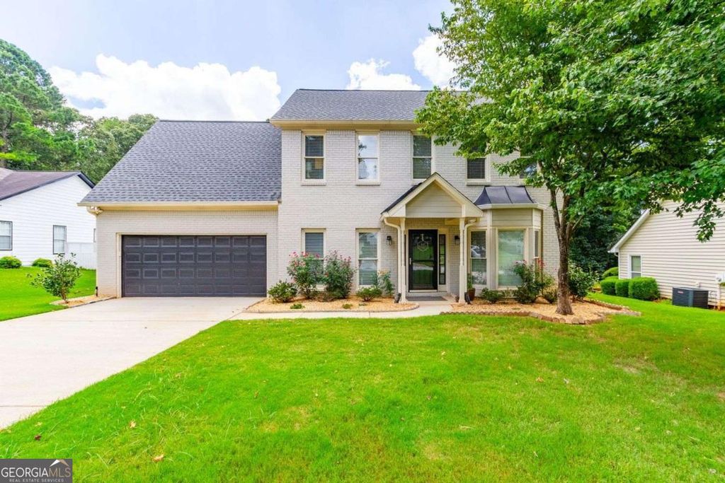 922 Heartwood Circle, Lawrenceville, GA 30043