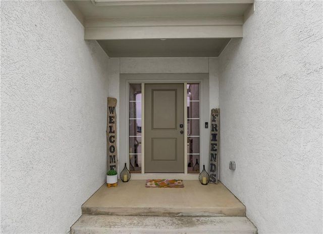 4015 NE Sagamore Drive, Lee's Summit, MO 64064