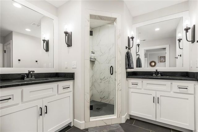 4015 NE Sagamore Drive, Lee's Summit, MO 64064